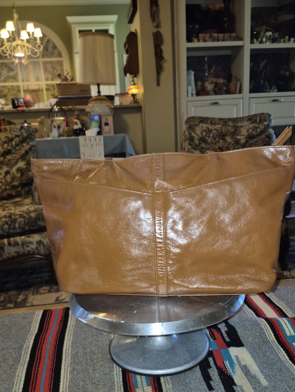Latico  N.J. USA Leather Shoulder Bag.  Sz.l.16.5"×h.9.5"×w.4" 11.75 Drop.